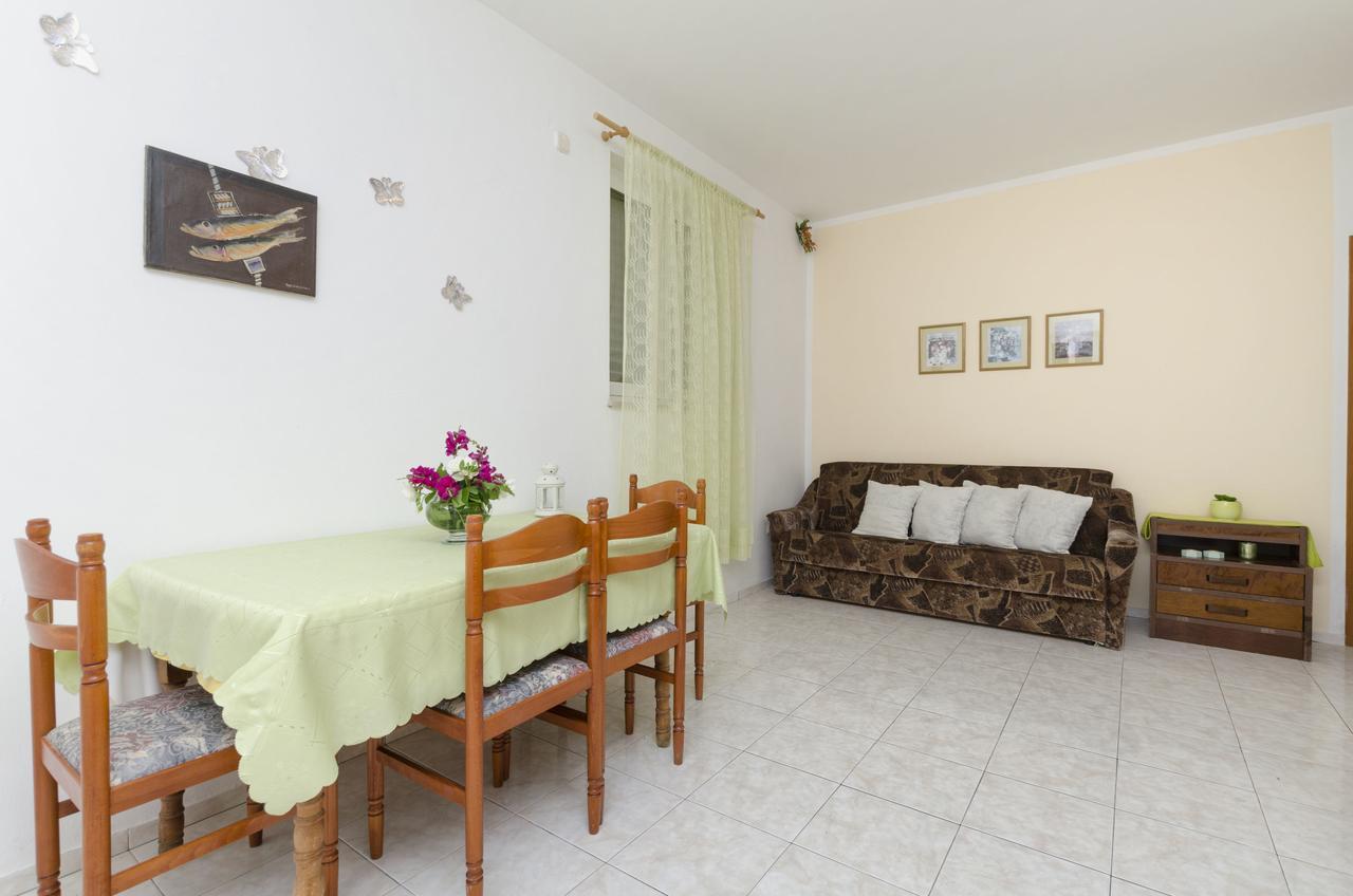 Apartments Helena Ivan Dolac Εξωτερικό φωτογραφία